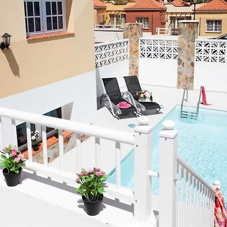 Villa Acacia *